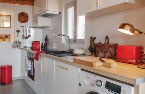 Ecusson Apartment | Le Nid Exotique: views over the rooftops of the city center