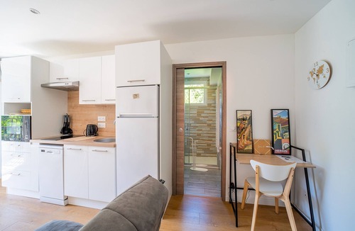 Amelie-les-Bains-Palalda Apartment | Le Nid des Thermes - Climatisé vue montagne