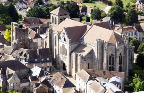 Saint-Yrieix-la-Perche Apartment | Le nid