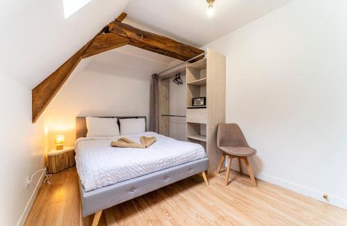 Cambrai Apartment | Le Nid - Hypercentre - 3 beds - Wifi - Netflix