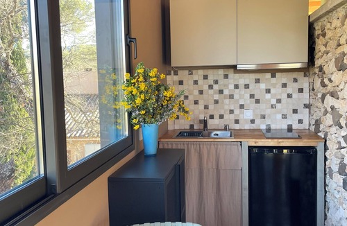 Le Puy-Sainte-Reparade Cabin | Le Nid in Provence