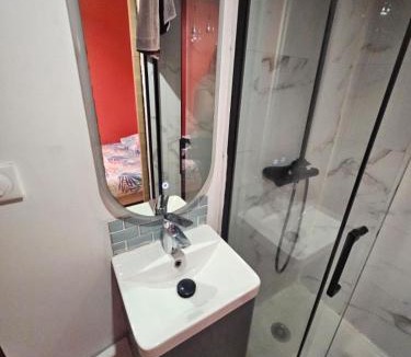 Sainte-Anne - Faubourg Noyon Apartment | Le Nid Perché