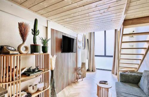 Moliere Vauban Apartment | Le Nid Suspendu