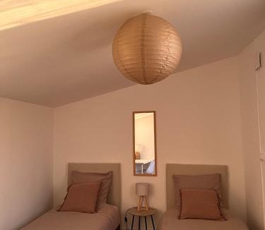 Saint-Charles du Port Apartment | Le Nid - T3 Moderne en duplex