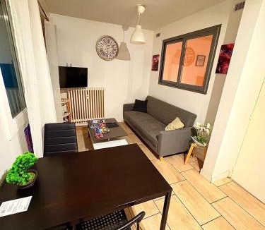 Royat Apartment | Le Nid Thermal - Wifi - Netflix