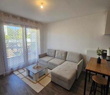 Villiers-le-Bel Apartment | Le Nid Urbain