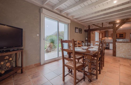 Saint-Pierre-la-Cour House | Le Noé - Campagne - Etang