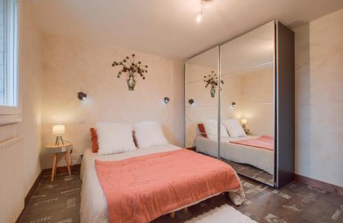 Saint-Pierre-la-Cour House | Le Noé - Campagne - Etang