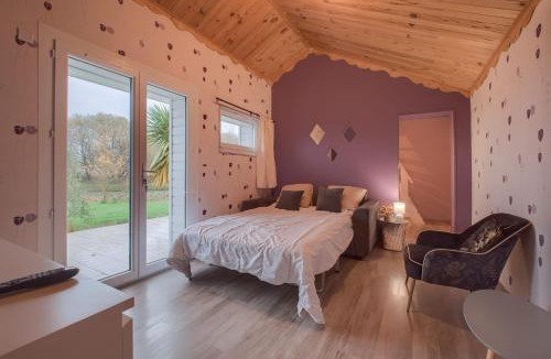 Saint-Pierre-la-Cour House | Le Noé - Campagne - Etang