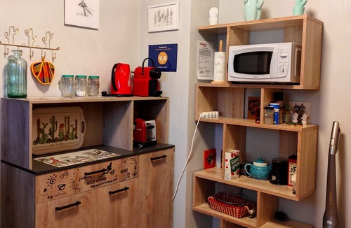 Tarascon-sur-Ariege Apartment | Le Nopal Bleu furnished apartment