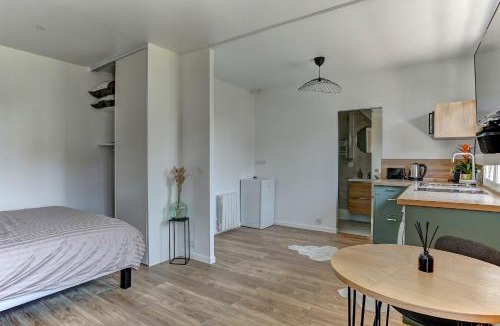 Bois-d'Arcy Apartment | Le Normand- Bois d'arcy