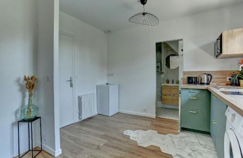 Bois-d'Arcy Apartment | Le Normand- Bois d'arcy