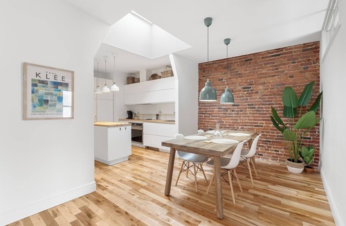 Mauricie Apartment | | Le Notre Dame 1 | River & City at the Gateway