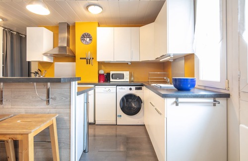 Saint-Martin-d'Heres Apartment | Le Nova - 15min de Grenoble, parking