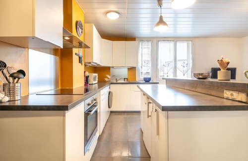 Saint-Martin-d'Heres Apartment | Le Nova - 15min de Grenoble, parking