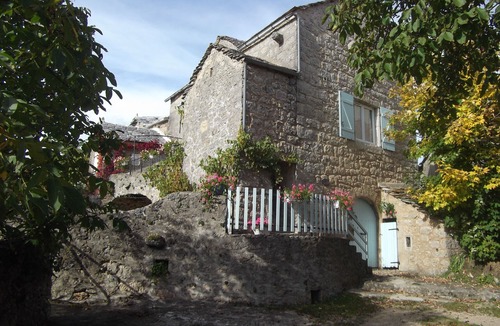 Saint-Andre-de-Vezines House | "le NOYER "caussenarde house near Millau parc reg. des Grands Causses