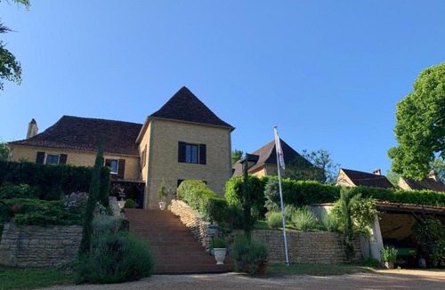 Le Bugue Bed & Breakfast | Le Noyer Résidence B&B