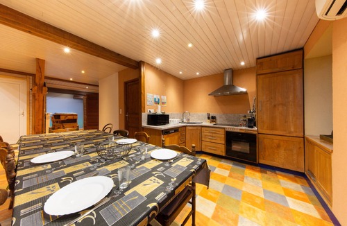 Osenbach House | Le Noyer Romantic lodging with private spa