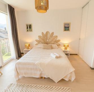 Lourdes Apartment | Le Pèlerin - Clim - Vue - Gare