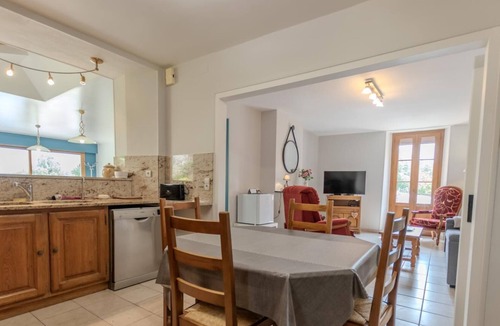 Le Breuil House | Le Pétillant - LE BREUIL