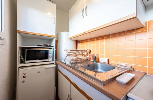 Saint-Laurent-en-Grandvaux Apartment | Le P'tit Bois - Piscine partagée