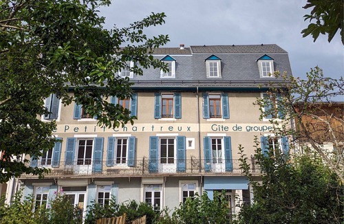 Saint-Pierre-de-Chartreuse House | Le Petit Chartreux: village house for 15/20 people