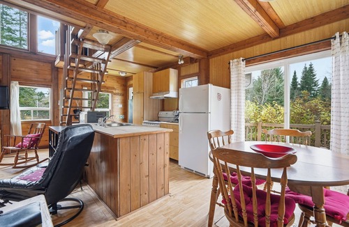 Saint-Magloire Ski Chalet | Le P'tit Chal'eureux – feu de camp/forêt et calme