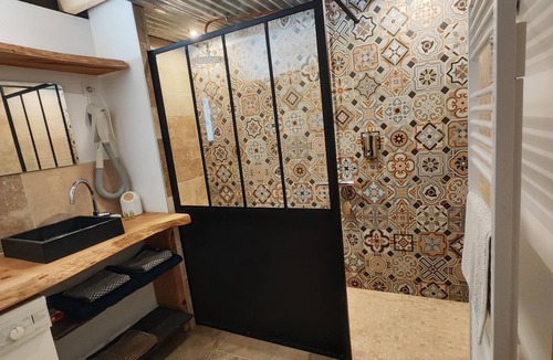 Cuhon House | Le p'tit gîte*