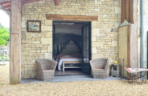 Les Touches-de-Perigny Bed & Breakfast | Le p'tit nid de Gabriel