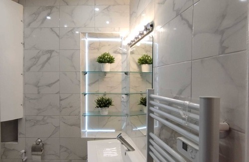 Saint-Charles Apartment | Le P'tit St Charles Arrive, pack your bags, breathe: you're in Marseille.