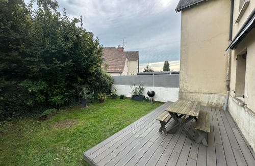 Pin - Vert Galant Apartment | Le Paddock - 24 Heures du Mans