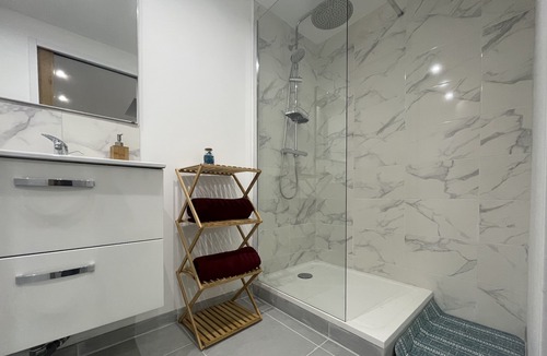 Pontcarre Apartment | Le Paisible