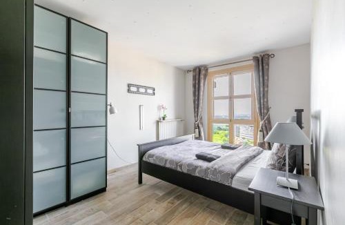 Noisy-le-Grand Apartment | Le Palacio, Vue Tour Eiffel entre Paris et Disneyland