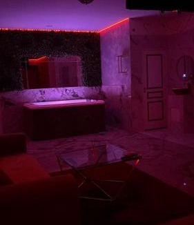 Fabregues Apartment | Le Palais Du Khalif