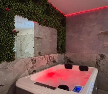 Fabregues Apartment | Le Palais Du Khalif