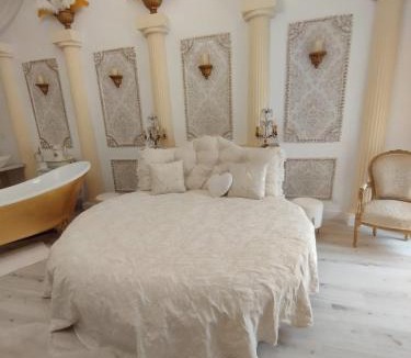 Woel Bed & Breakfast | Le PALAZZO YES