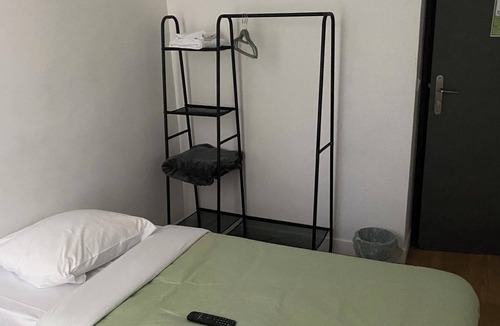 Saint-Denis Hotel | Le Palmier