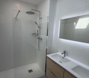 Alixan Apartment | Le Panier