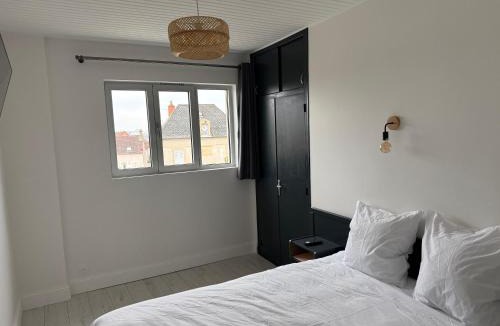 Saint-Parize-le-Chatel Apartment | Le Panoramique