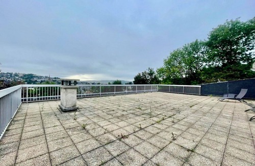 Mont-Saint-Aignan Apartment | Le Papillon, F3 moderne avec terrasse et parking