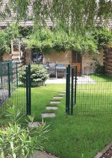 Isserpent House | Le Papillon