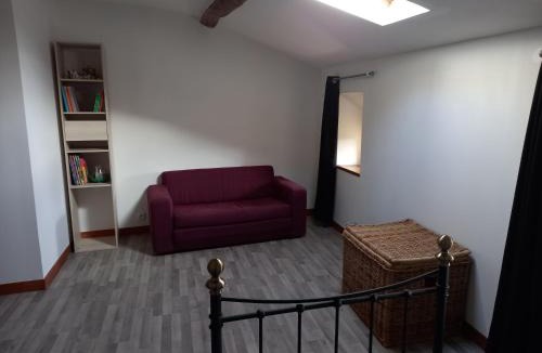 Savigne House | Le Papillon