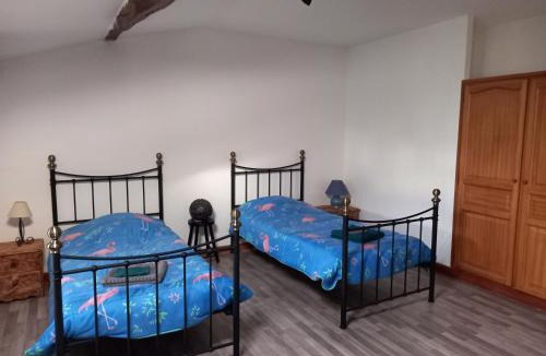 Savigne House | Le Papillon