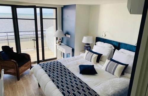 Villerville Hotel | Le Paquebot