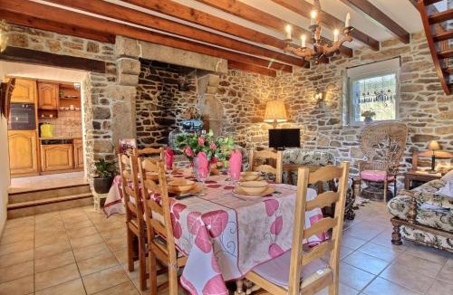 Plouguenast House | Le paradis