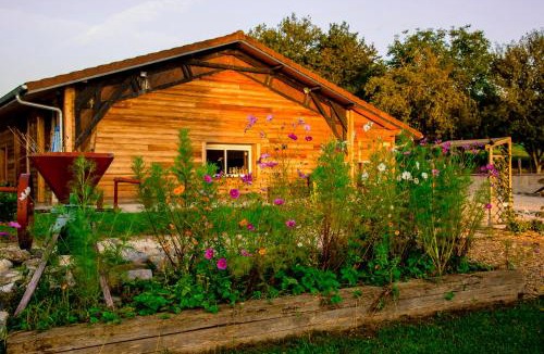 Cornier House | Le Paradis - Gîtes de groupe