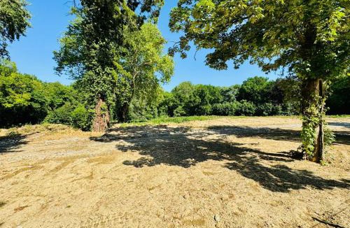 Villeneuve-sous-Dammartin Bed & Breakfast | Le parc d'eden