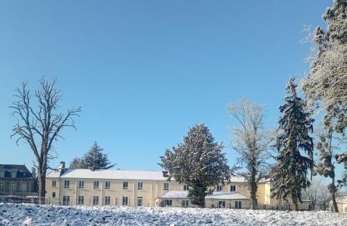 Villeneuve-sous-Dammartin Bed & Breakfast | Le parc d'eden