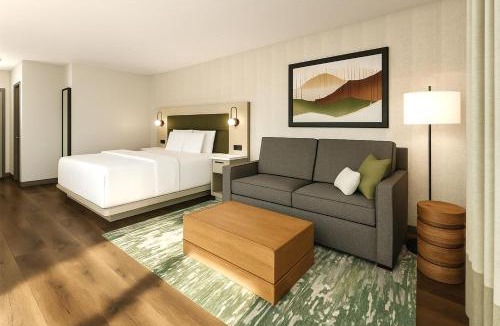 District Saint - Raymond - Vanier Hotel | Le Parc Gatineau, Tapestry Collection by Hilton
