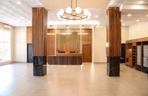 District Saint - Raymond - Vanier Hotel | Le Parc Gatineau, Tapestry Collection by Hilton